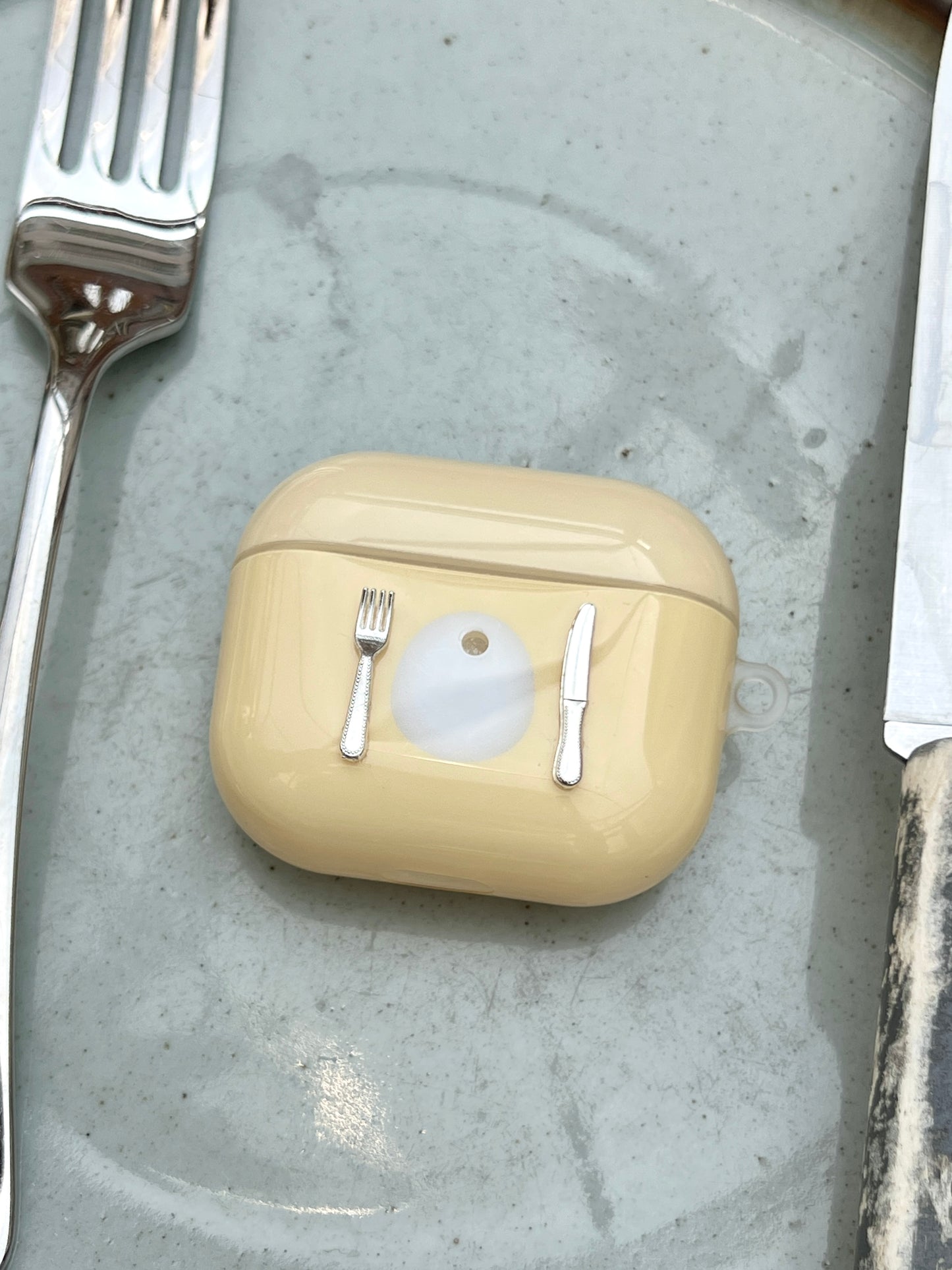 “Breakfast Plate” AirPods Case